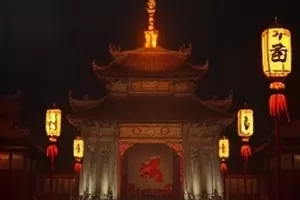 剧集深夜面包房凌晨后厨暖光下的封面画面